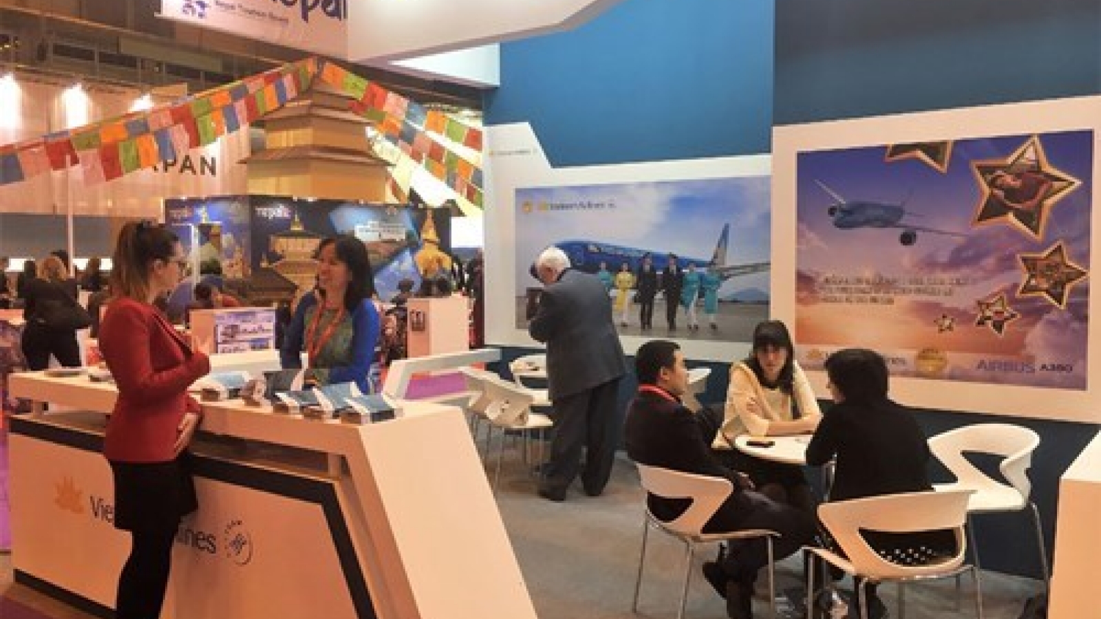 Vietnam Airlines promotes products in Spain