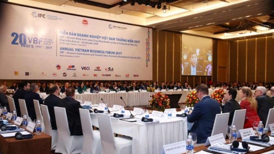 Vietnam Business Forum convenes year-end session