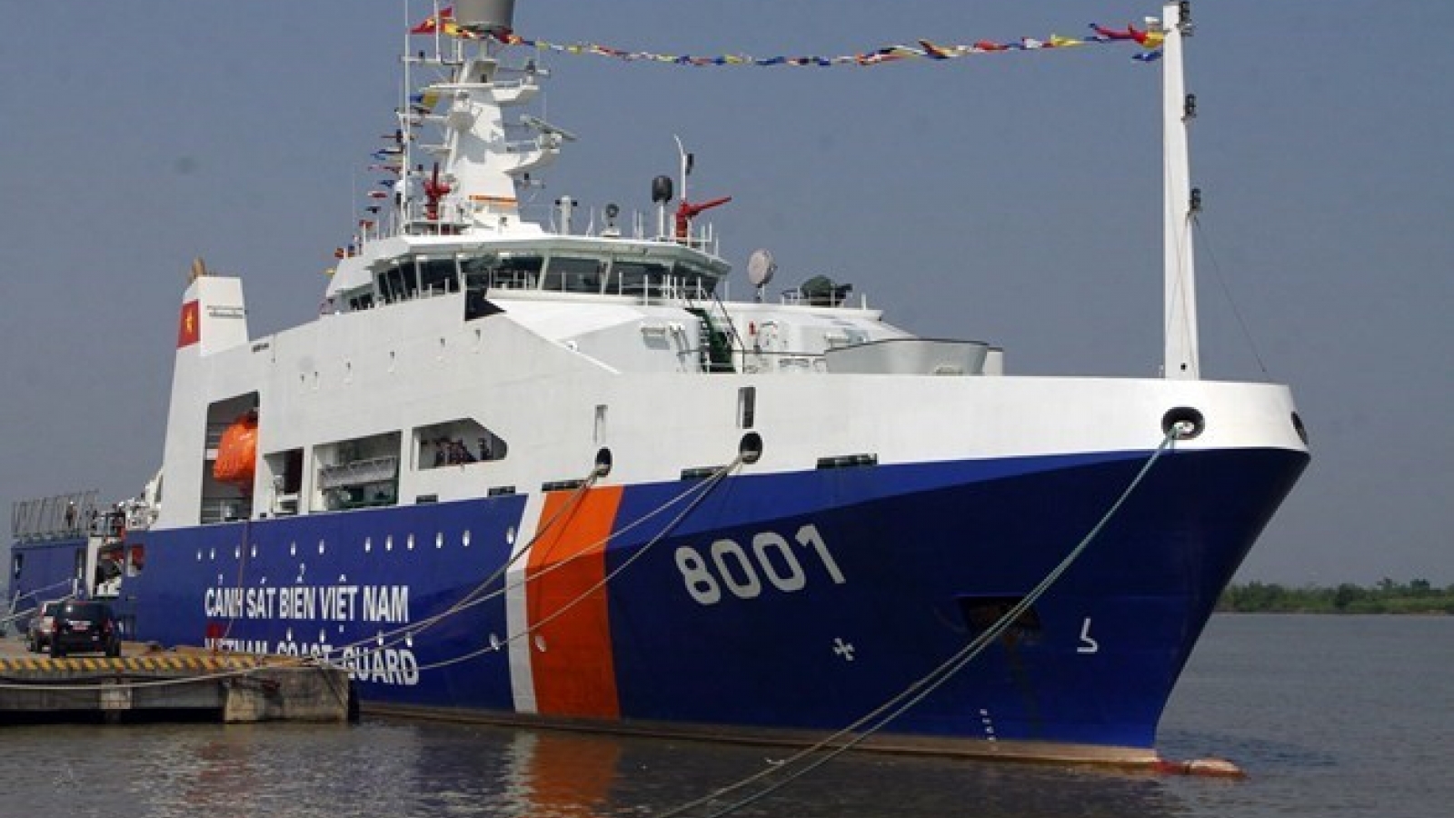 Coast Guards of Vietnam, India hold joint exercise