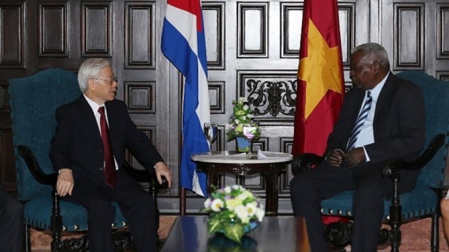 Party chief urges Vietnam, Cuba to bolster economic cooperation