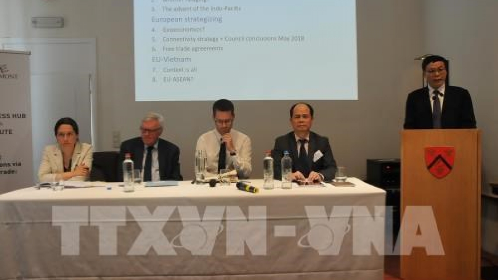 EVFTA, EVIPA deepen Vietnam-EU trade ties: seminar