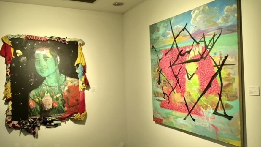 Artworks of Vietnamese, Korean artists showcased