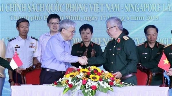 Vietnam, Singapore hold defence policy dialogue