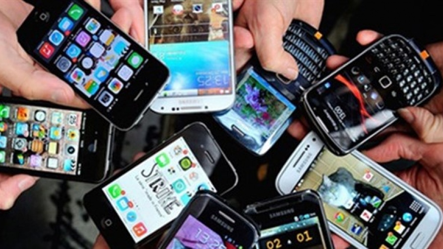 Vietnam imports 4.91 billion USD worth of mobile phones, components