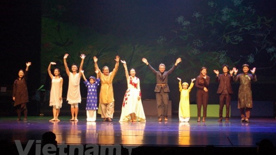 Vietnamese, RoK artists to join dance show in HCM City