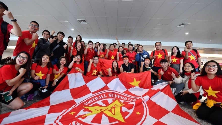 Vietnamese fans travel to UAE in support of national team at Asian Cup