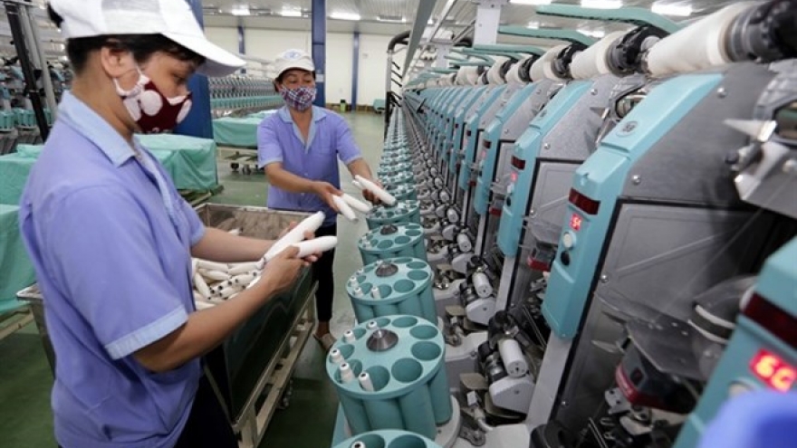 Vietnamese firms display fashion products at Hong Kong fair