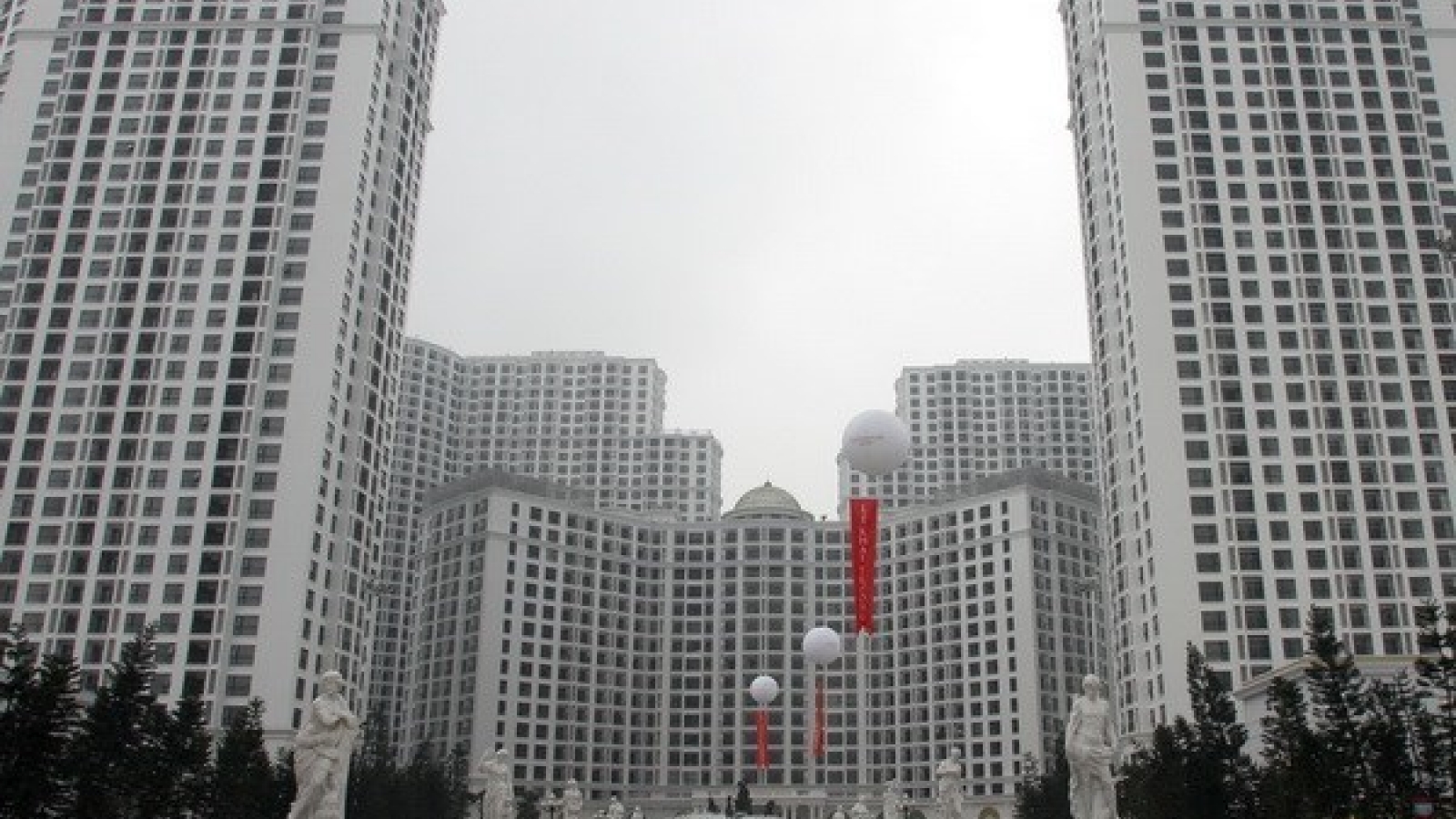 Real estate - fertile land for foreign investors