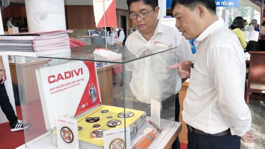 Made-in-Vietnam products dominate supermarket shelf in HCM City