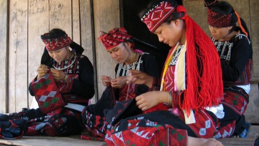 Vietnamese women contribute 110 million hours of unpaid work each day