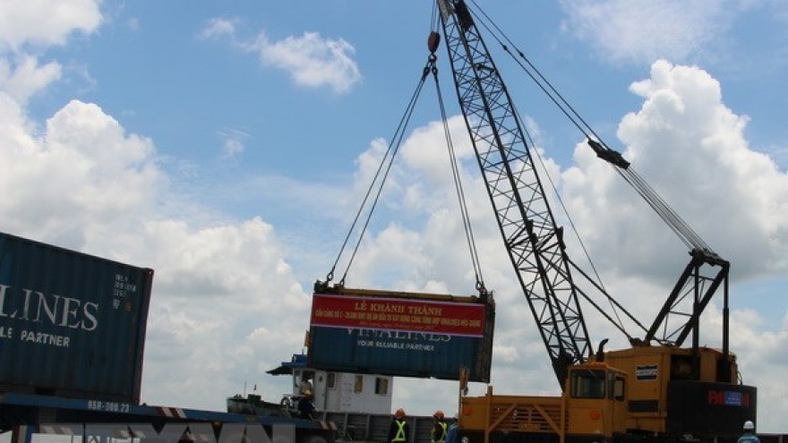 Vinalines to make second effort to sell its shares