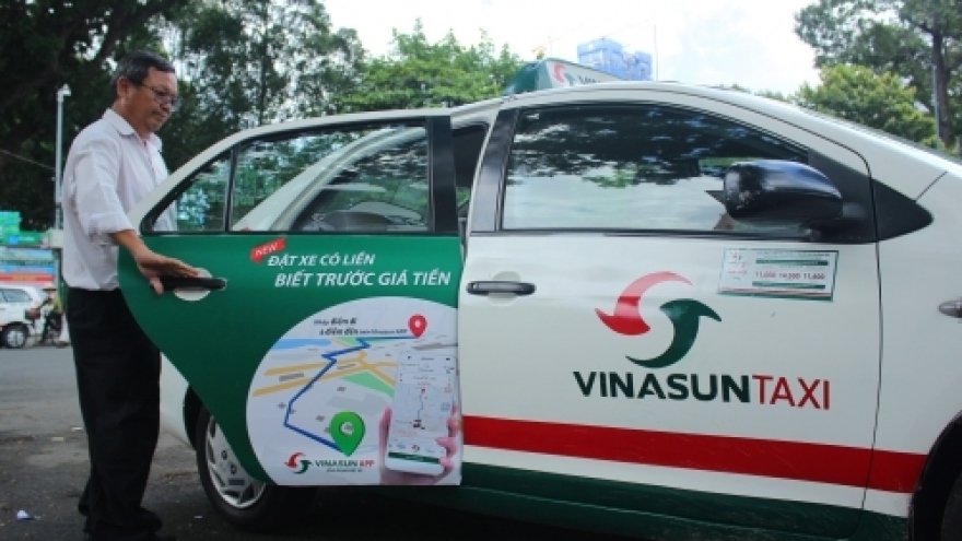 Vinasun to take Grab to court over ‘unhealthy competition’