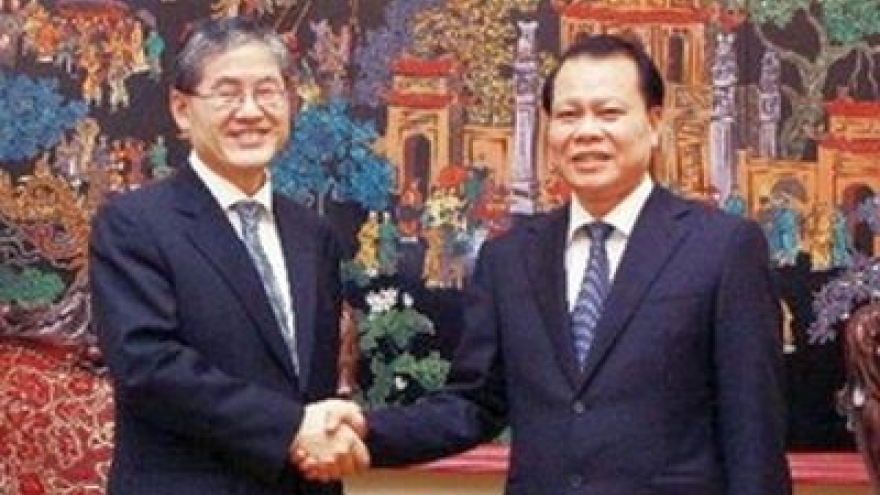 Deputy PM receives RoK diplomat