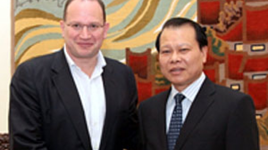 Big investors place trust in Vietnam economy