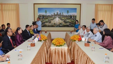 Friendship associations of Vietnam, Cambodia boost ties