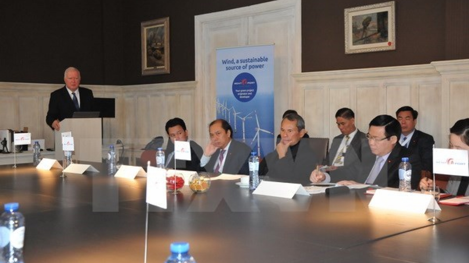 Deputy PM lauds Belgian company’s energy projects in Vietnam