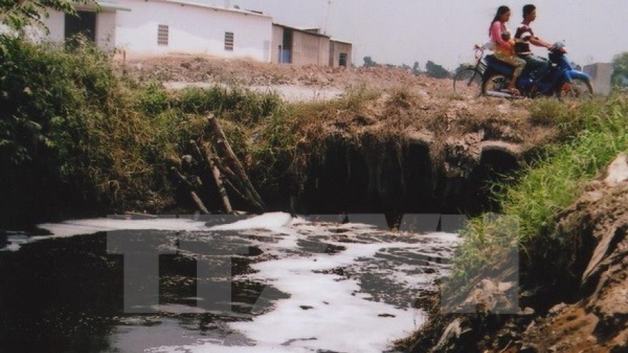 
        WB stops funding water drainage project in HCM City
                              