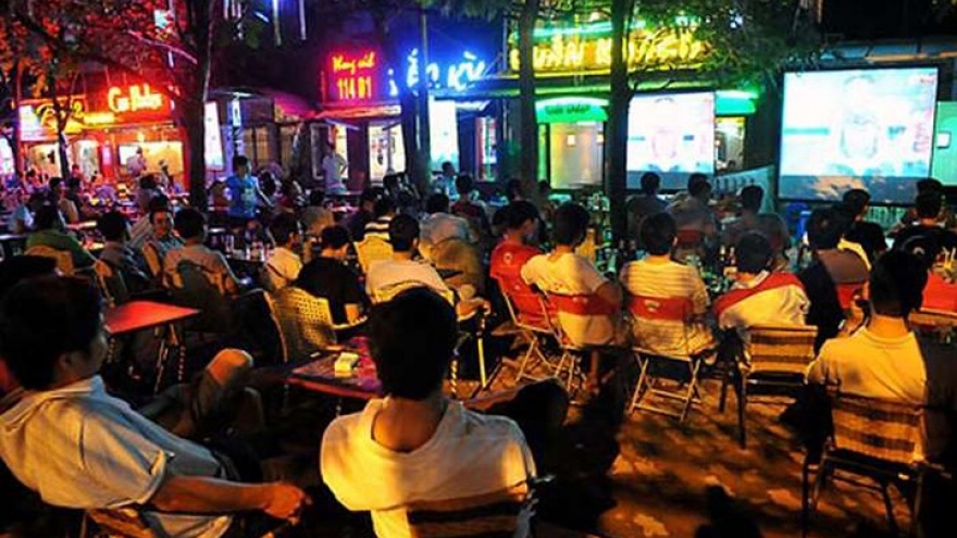 Vietnamese restaurants make money from World Cup