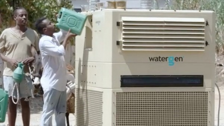Hanoi purchases atmospheric water generators from Israel