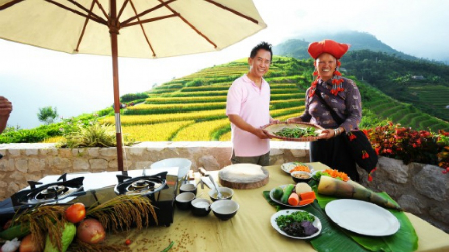 American celebrity chef makes special appearance in Vietnam