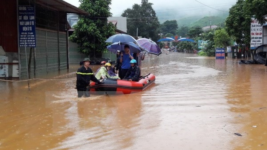 Deputy PM directs flood recovery efforts in Yen Bai