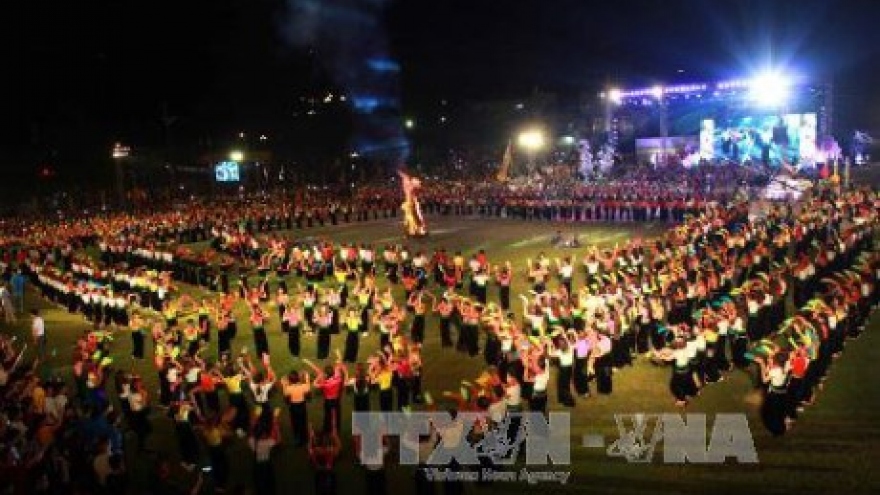 Visitors dazzled by cultural activities in Yen Bai