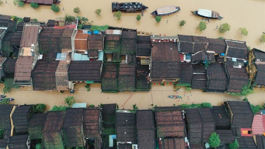 Floods inundate Hoi An ancient town