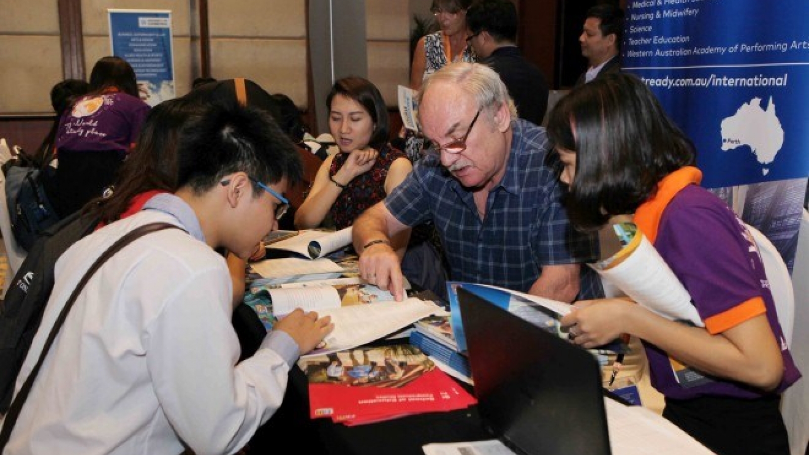 Nearly 60 institutions gather in Int’l Higher Education Day