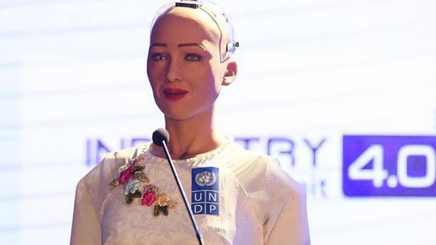 Sophia, first robot citizen talks at Industry 4.0 Summit