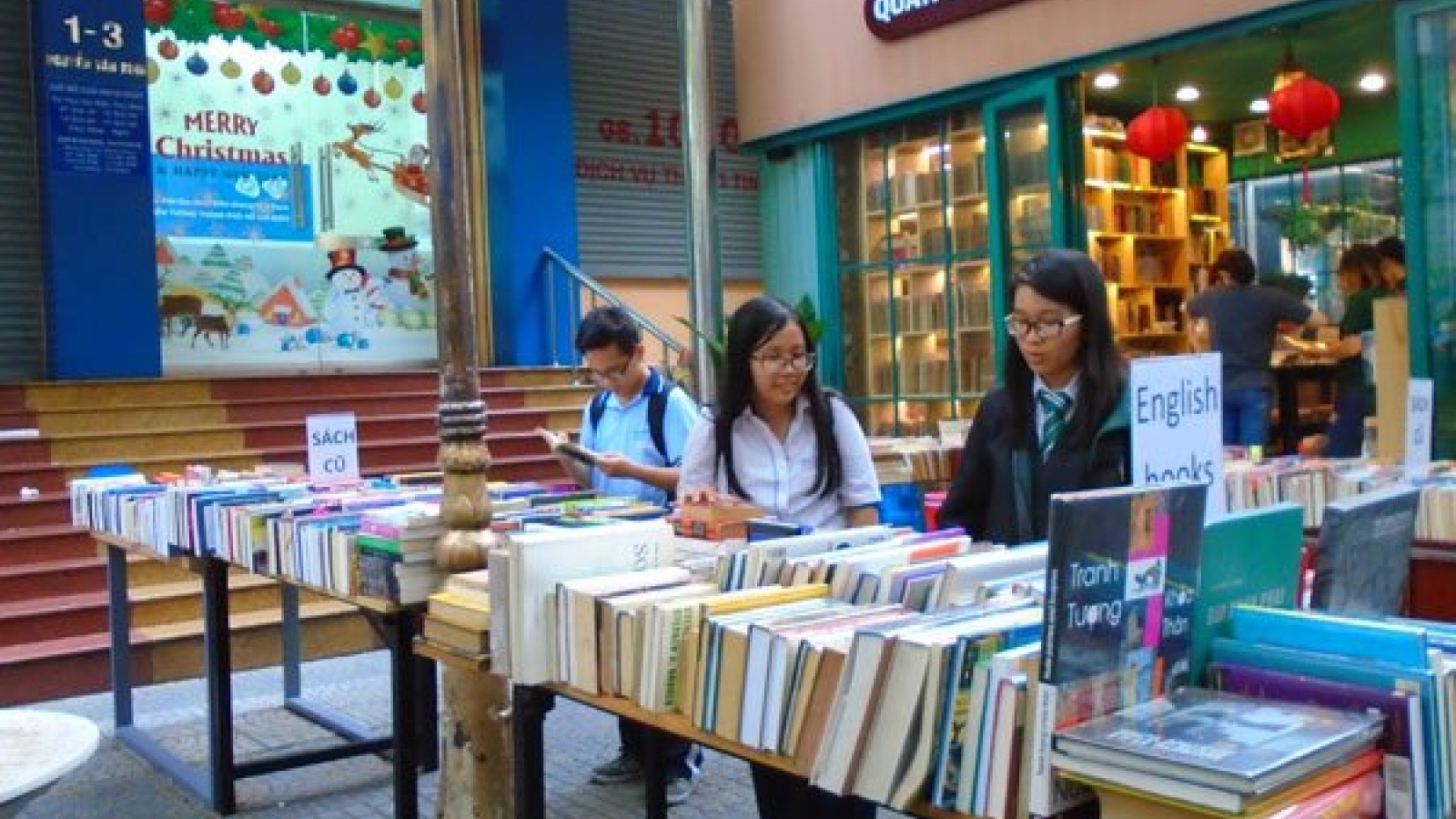 Two more book streets to open in HCM City by year-end