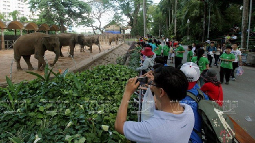 Saigon zoological-botanical park marks 150th anniversary