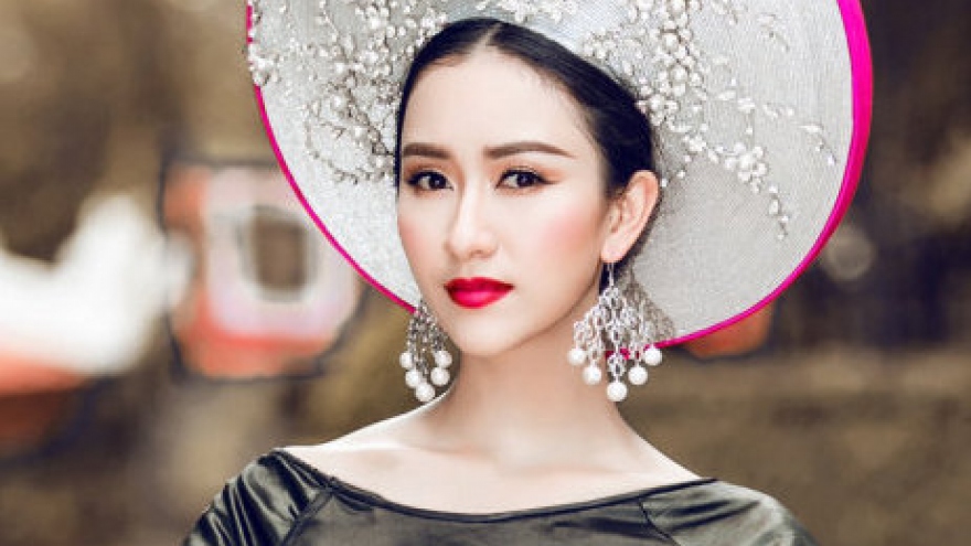 Ha Thu wins resort wear contest at Miss Earth 2017