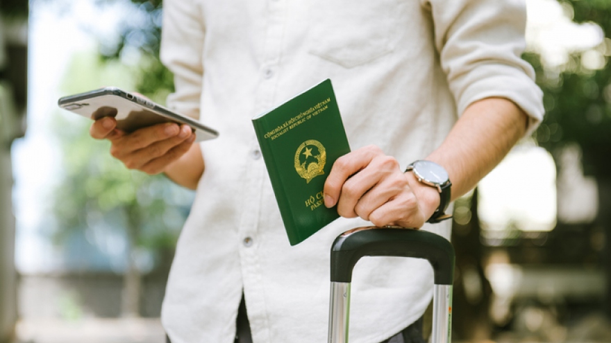 Vietnam drops two ranks on Henley Passport Index