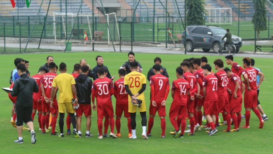 Vietnam’s U23 football team hold training session in Hanoi