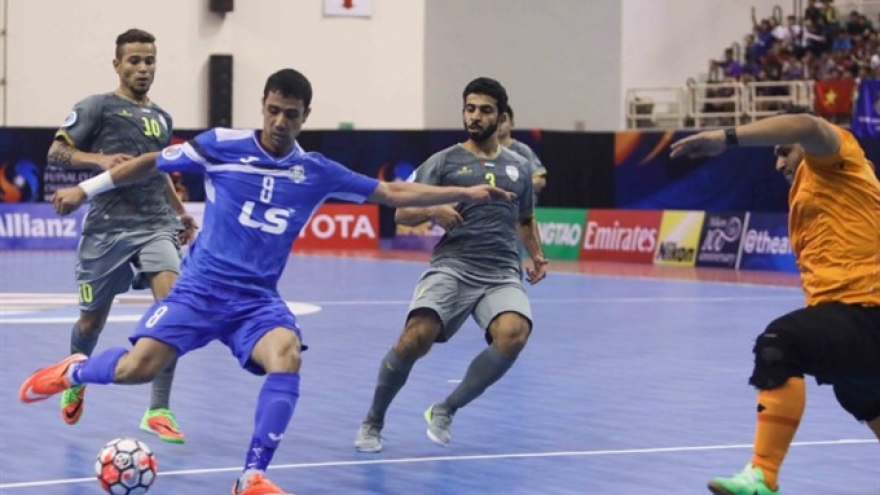 Thai Son Nam qualify for quarter-finals