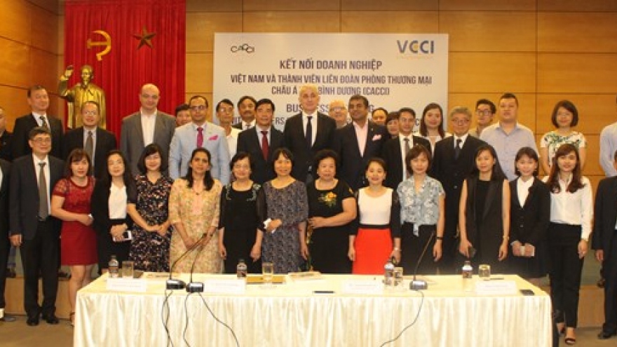 Asian-Pacific, Vietnamese businesses explore potential