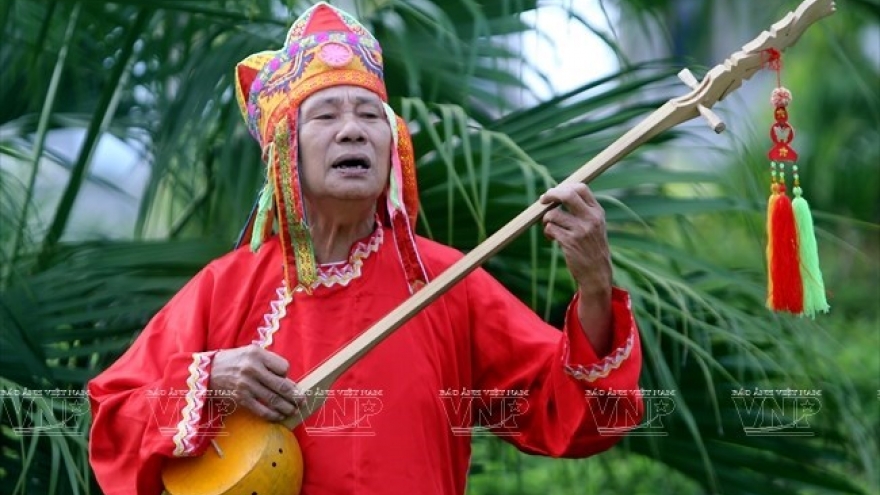 Artisan efforts save ancestral tunes