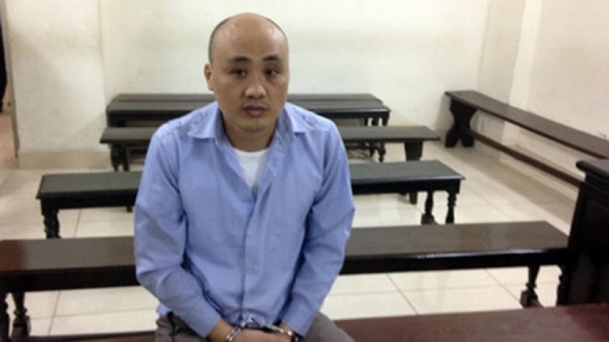 Chinese national jailed for theft onboard Vietnam Airlines plane
