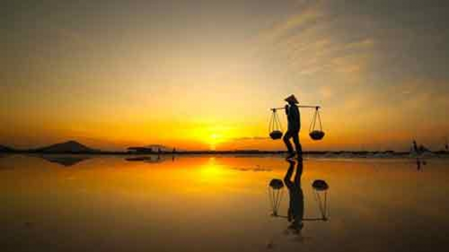 Images of Vietnam by amateur Turkish photo club