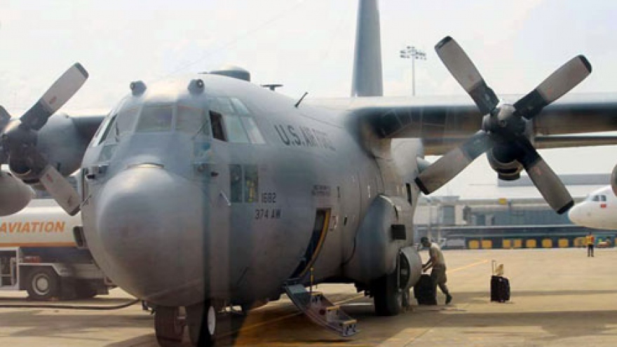 US Air Force arrives ahead of Obama visit