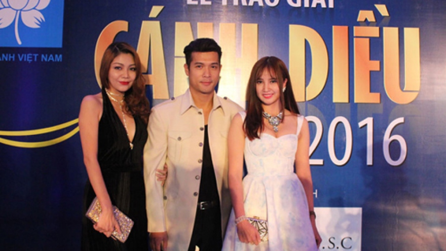 Celebrities attend Golden Kite Awards ceremony