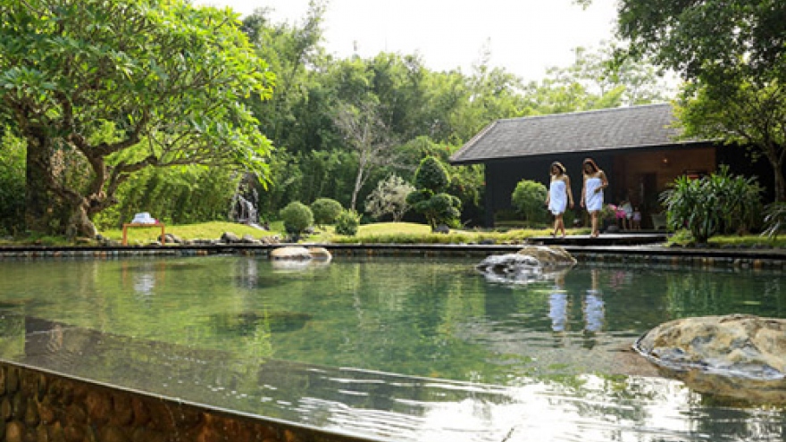 Japanese style open-air bath opens in Hoa Binh