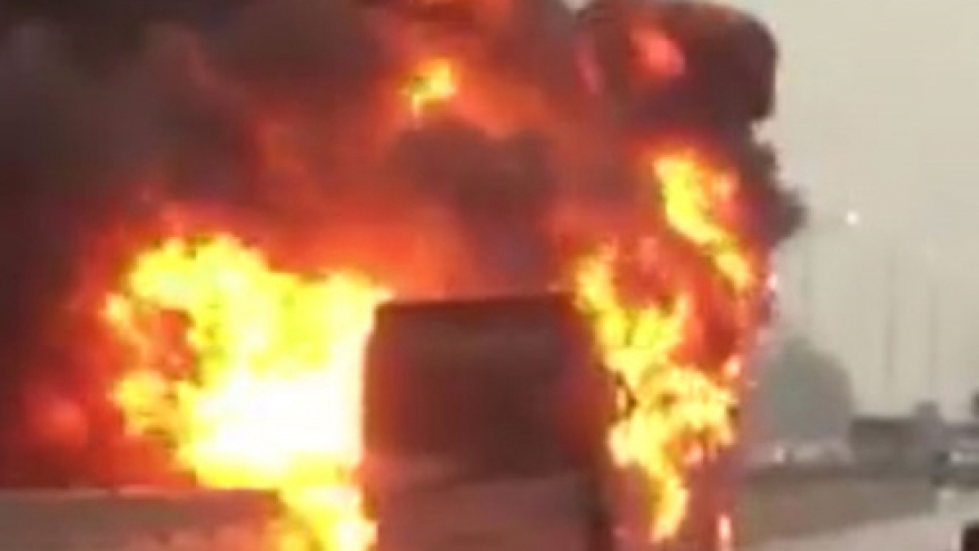 No one hurt when tourist bus catches fire in Vietnam