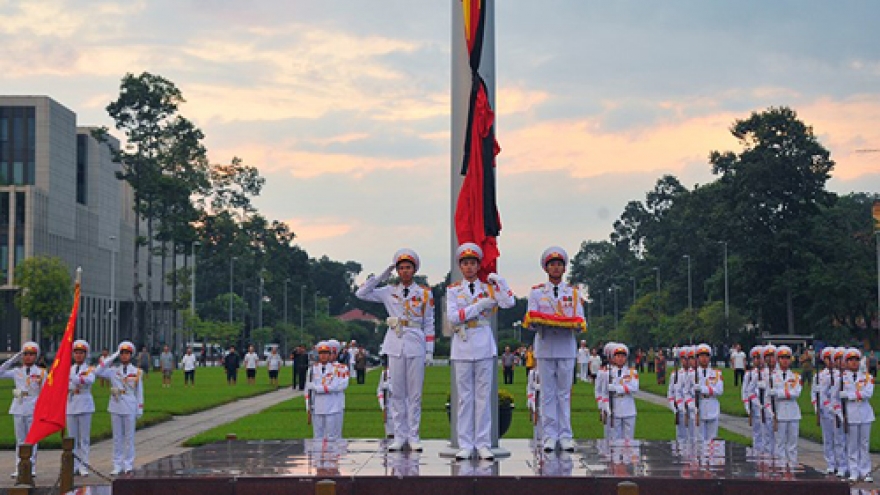 National flags flown at half-mast to mourn President Quang