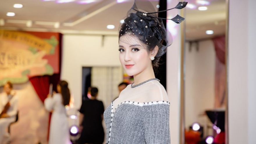 Huyen My opens Hanoi fashion show