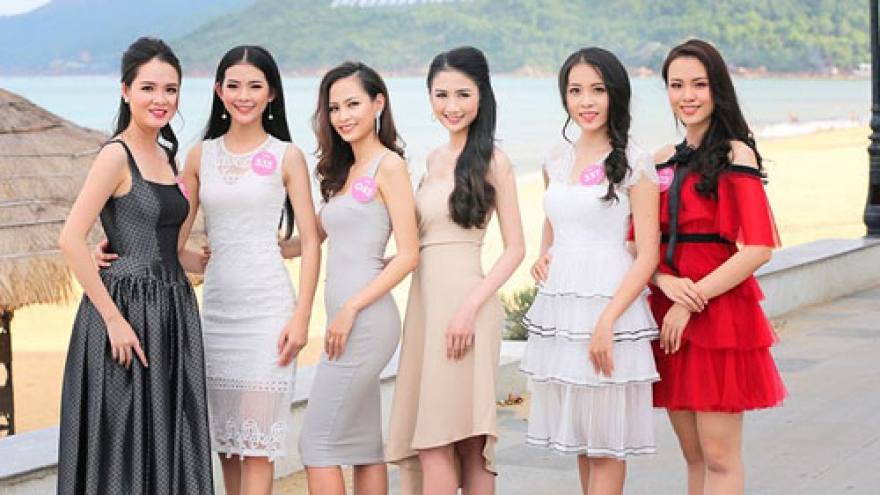 Miss Vietnam southern contestants graceful in cocktail dresses