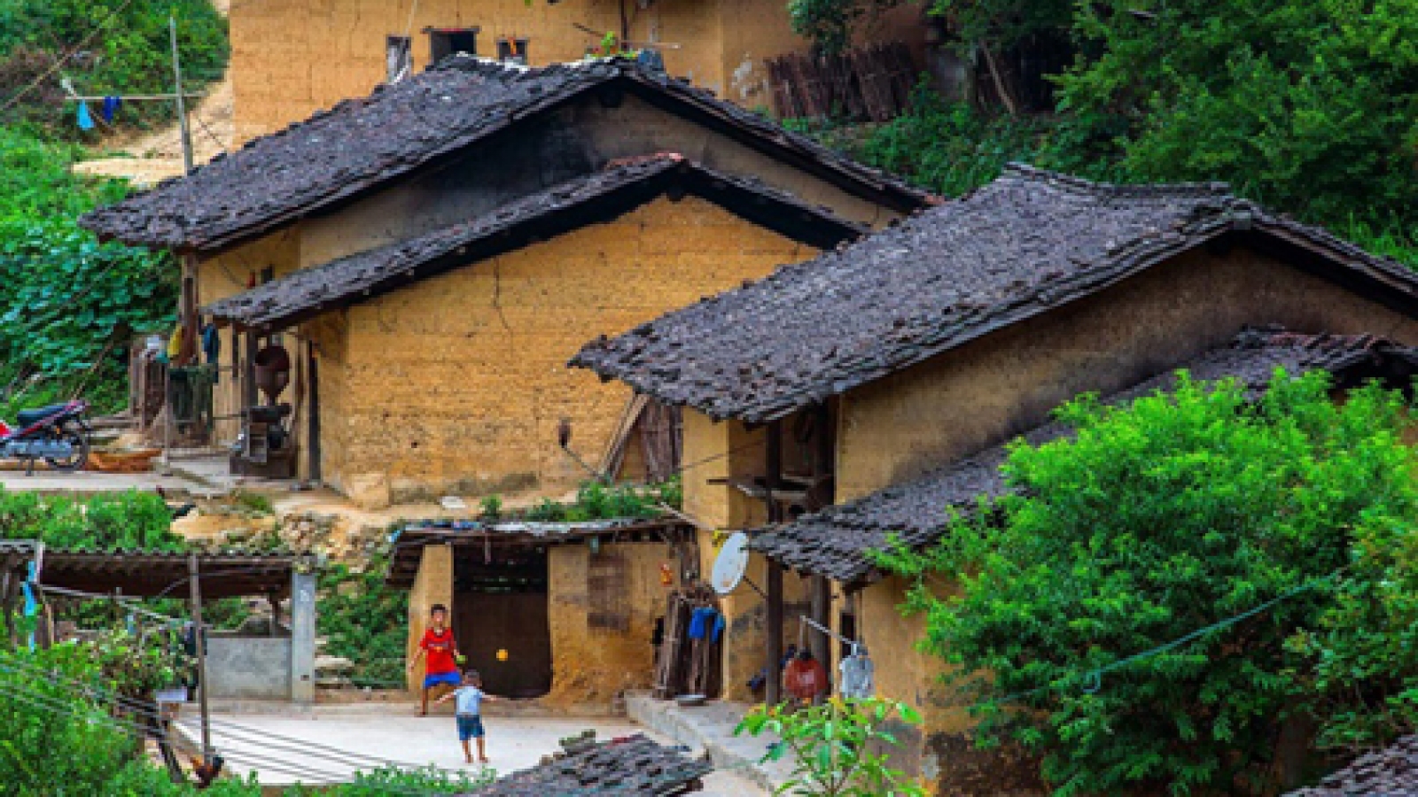 Baked for 100 years: clay houses stand tall in northern Vietnam