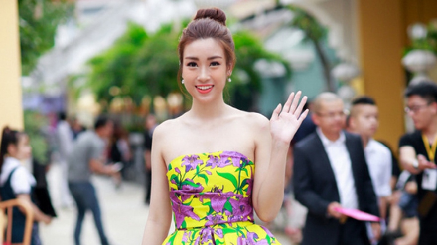 
        Celebrities resplendent at Phu Quoc fashion show 
                          
                      