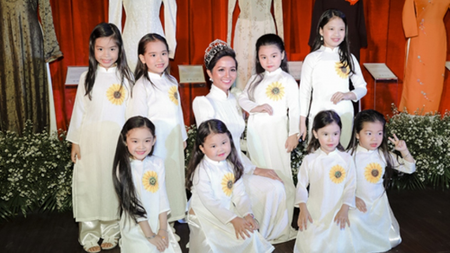 Vietnamese stars ready to launch HCM City Ao Dai Festival 2019