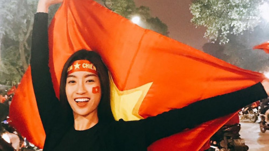 Stars celebrate great victory of Vietnam U23 squad